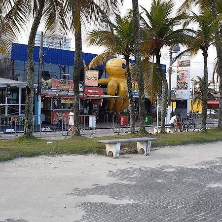 Biwa Condominio Cm Piscina, 1Garagem, Wi-Fi 300 Mega, Central De Vigilancia Remota , Centro Do Guaruja Proximo A Praia E Comercio, Horarios Check-In E Check-Out Flexiveis Exterior foto